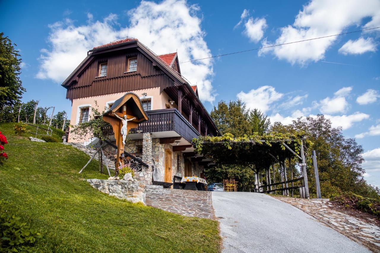 Authentic Countryside Villa With Hot Tub Veliki Kamen Exterior photo
